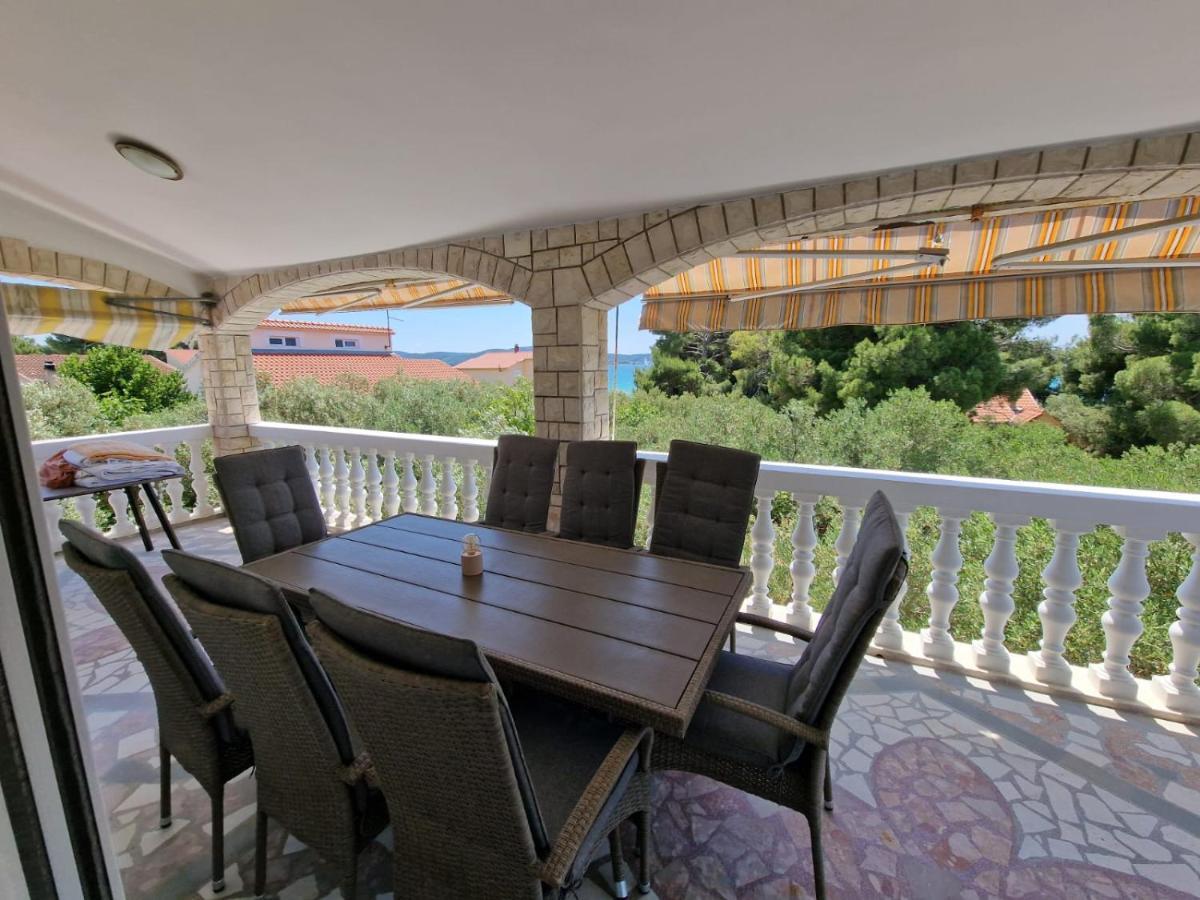 Apartman Lugovic Šibenik Eksteriør billede